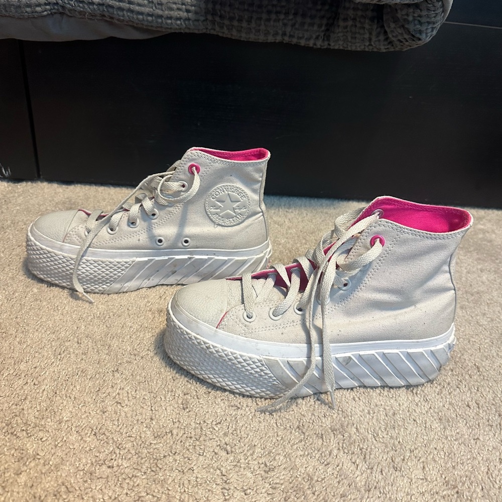 Women’s converse platform